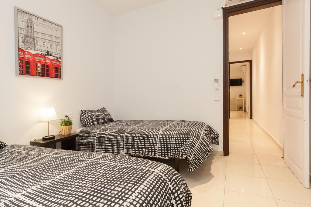 Flat Barcelona Lejlighed Værelse billede