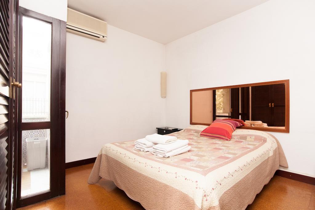 Flat Barcelona Lejlighed Værelse billede